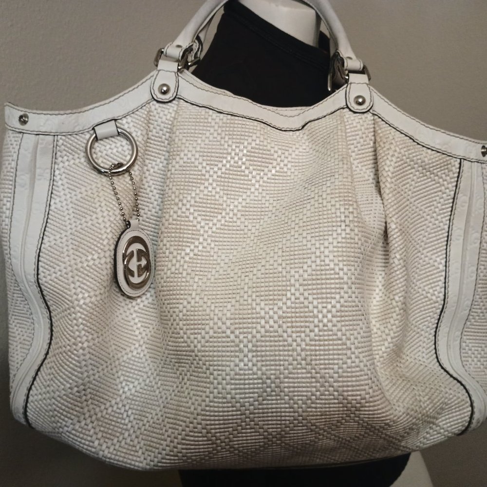 Gucci Sukey Raffia Handbag Large